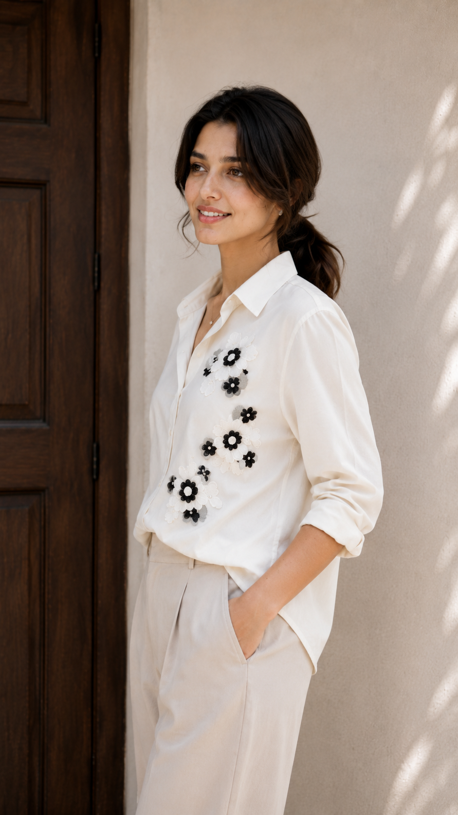 Night Sky Cream Garden Graceful Collar Shirt